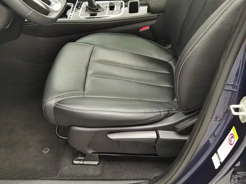 BYD Song MAX 2021 Upgrade 1.5T Automatic Luxury Edition 6-Seater фото 20