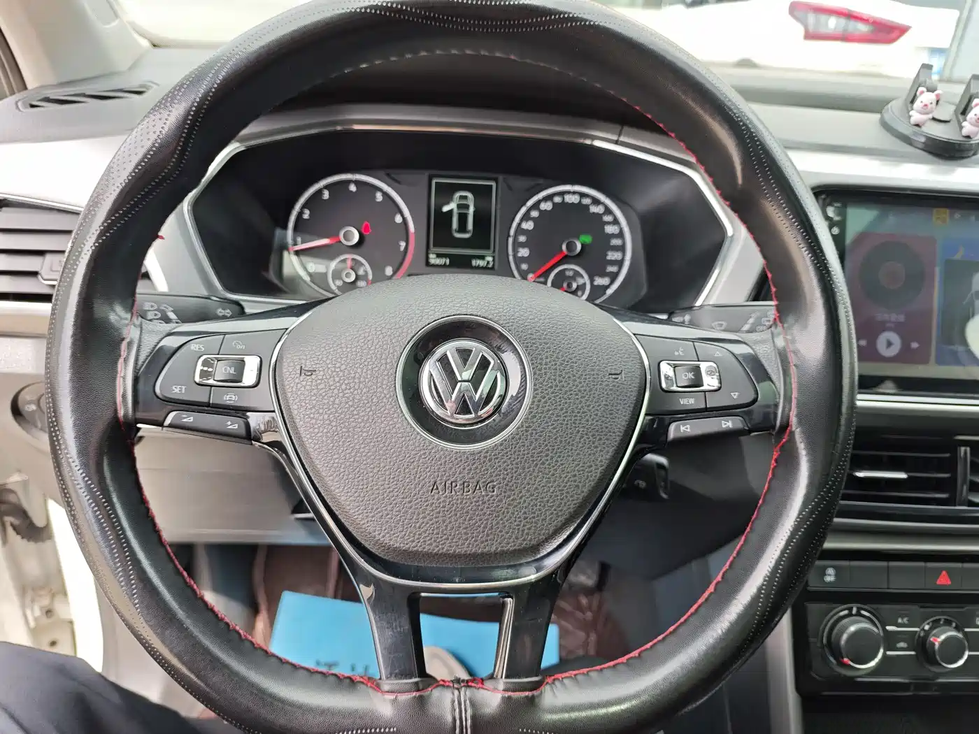 Volkswagen T-Cross 2019 1.5L Automatic Comfort Edition фото 12
