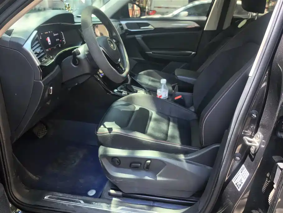 Volkswagen Tayron 2022 330TSI 2WD Luxury Smart Connect Edition фото 9