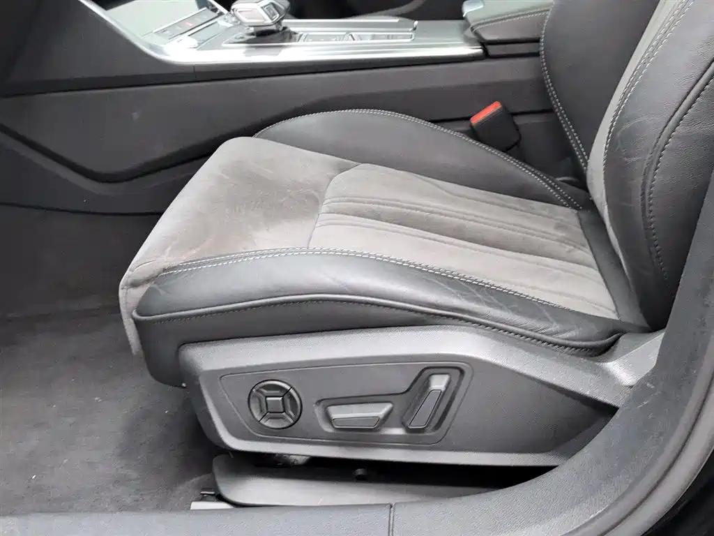 Audi A6L 2020 40 TFSI Luxury Dynamic фото 20