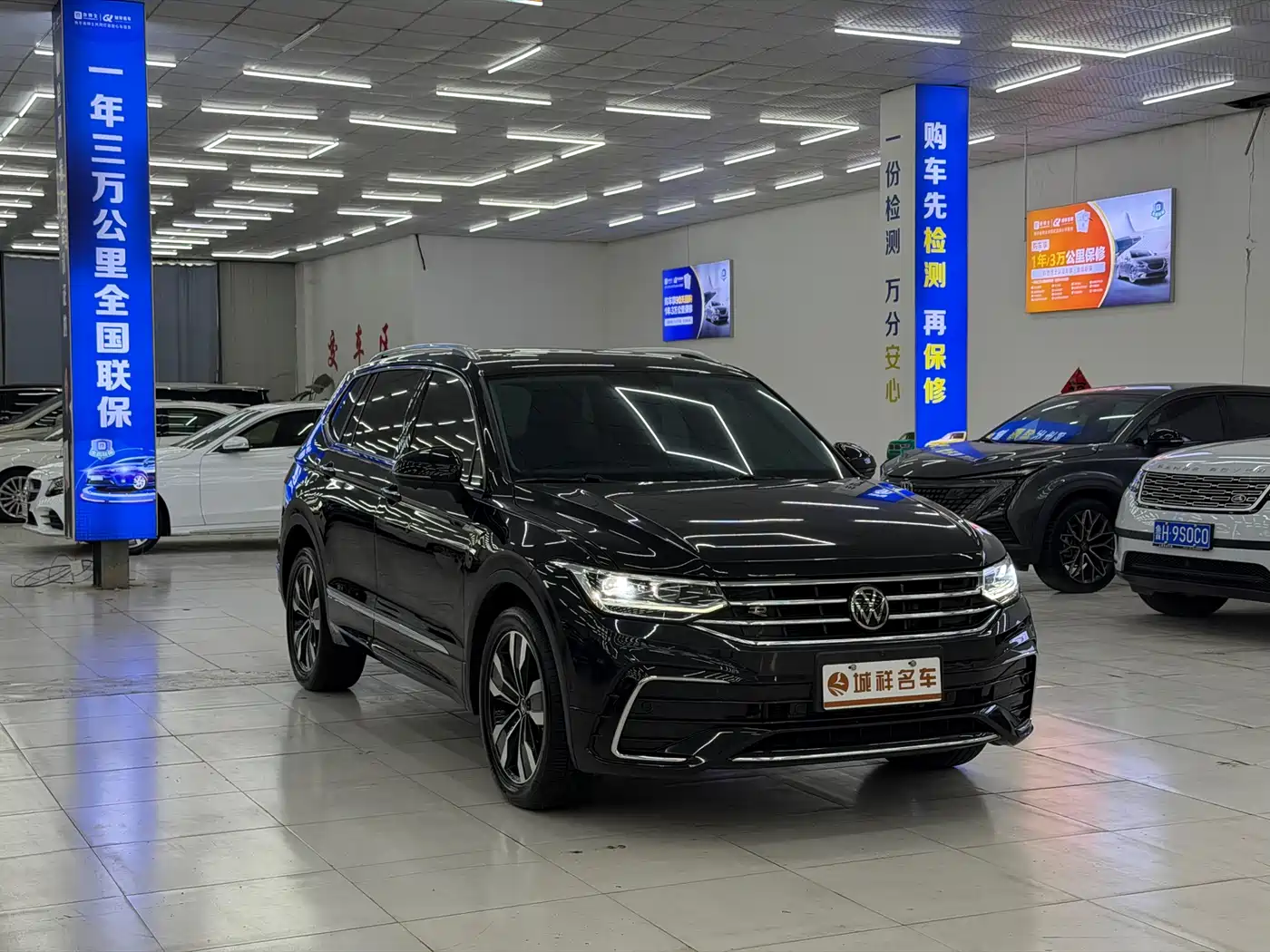 Volkswagen Tiguan L 2024 330TSI Automatic 2WD R-Line Premium Enjoyment Edition фото 3