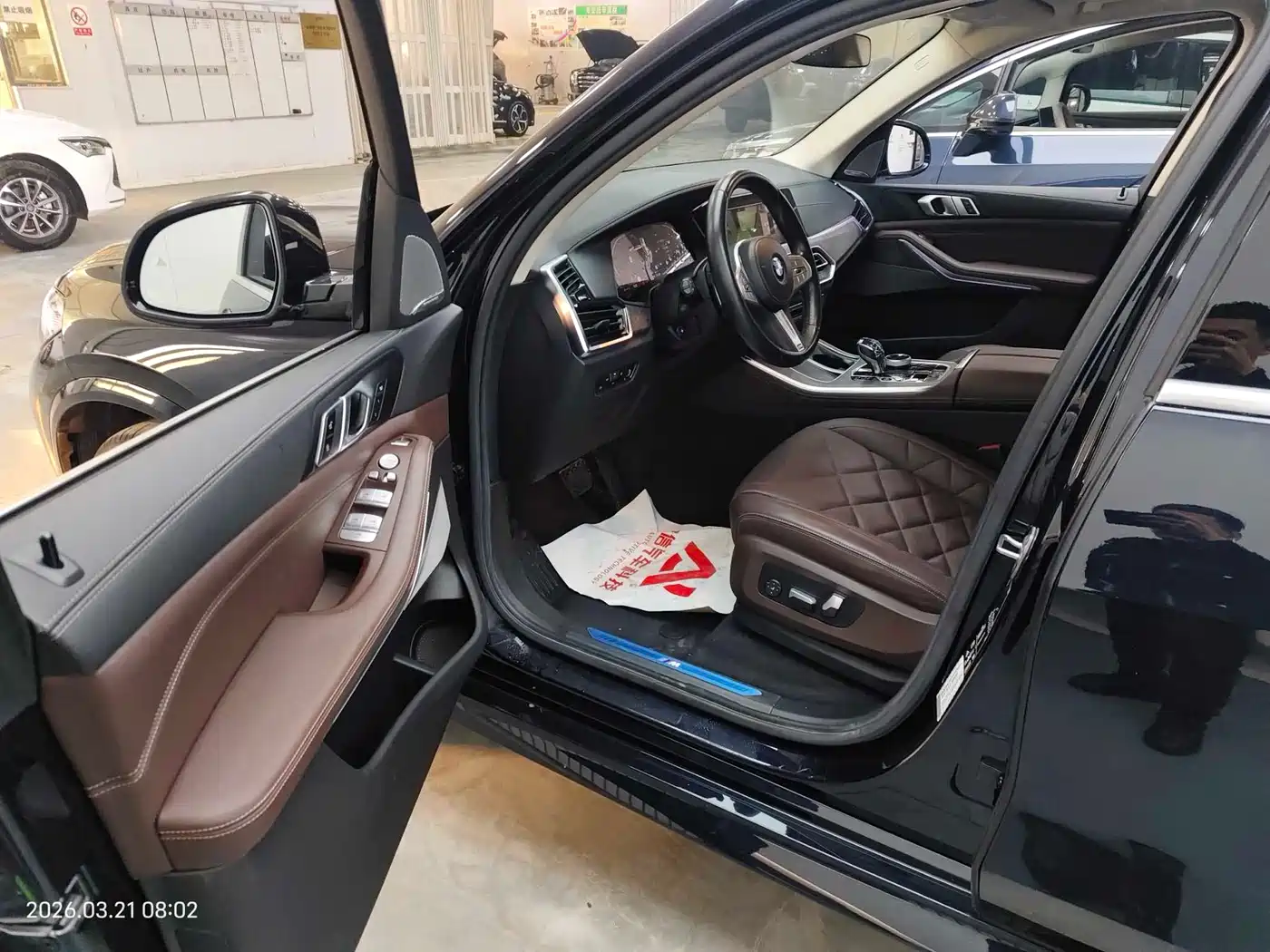 BMW X5 2023 xDrive 30Li Premium M Sport Package фото 13