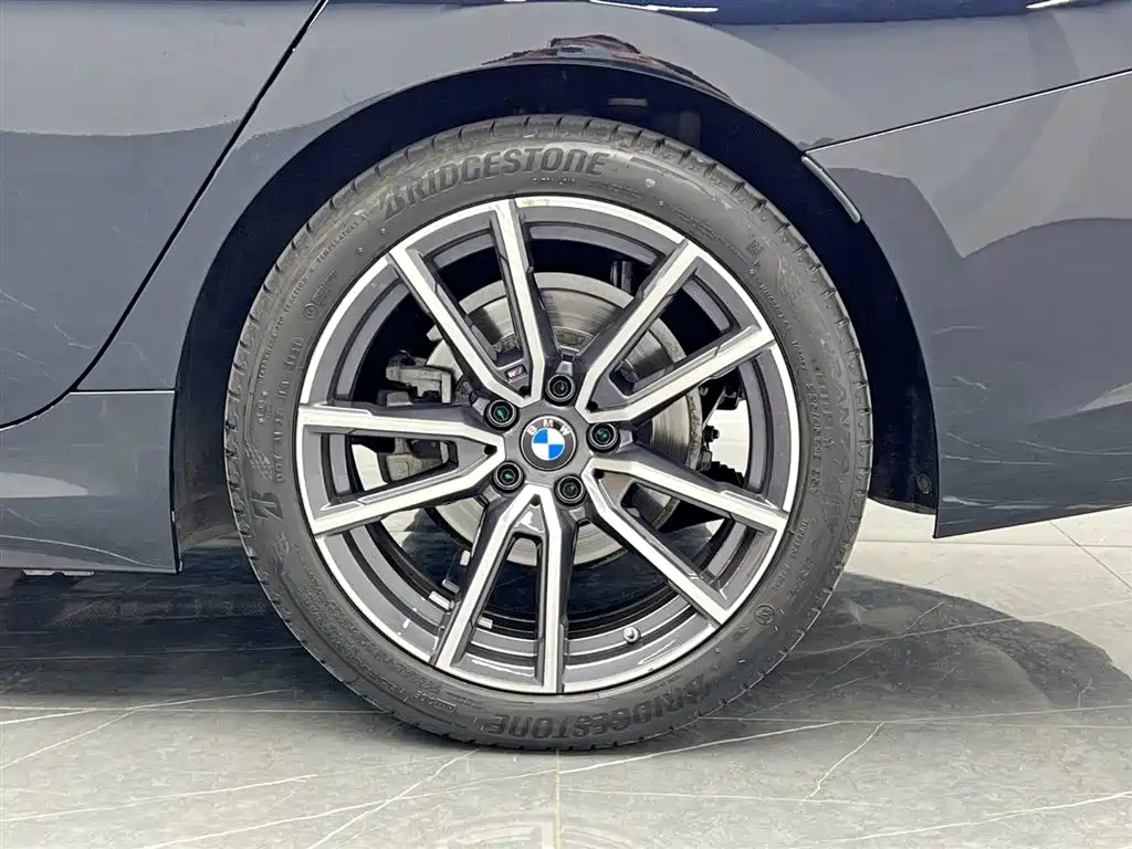 BMW 3 Series 2022 325Li M Sport Package фото 24