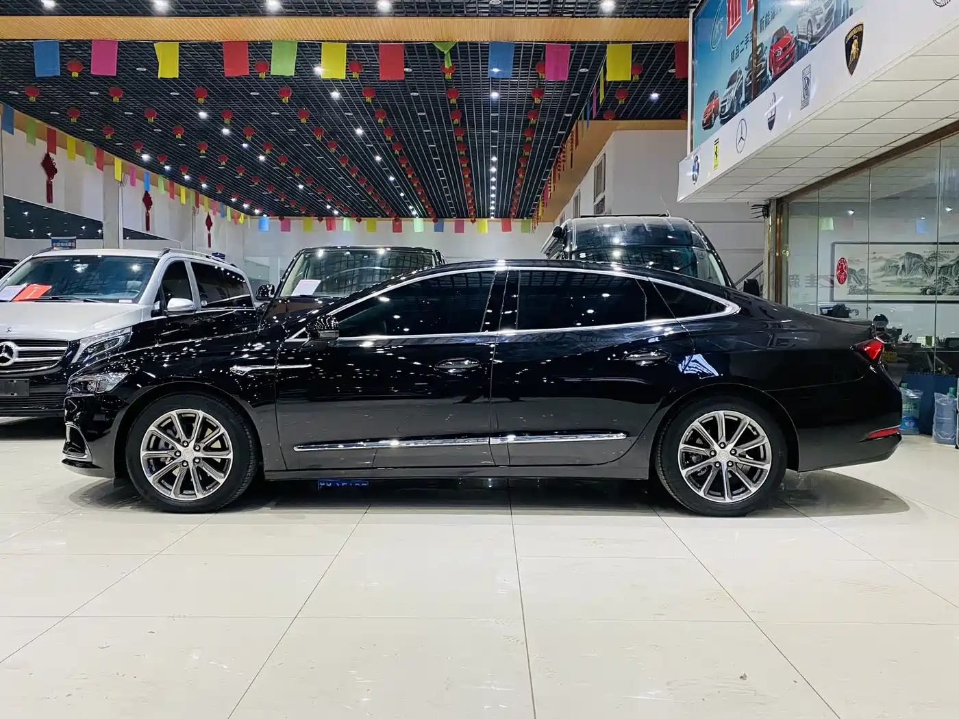 BUICK LACROSSE
