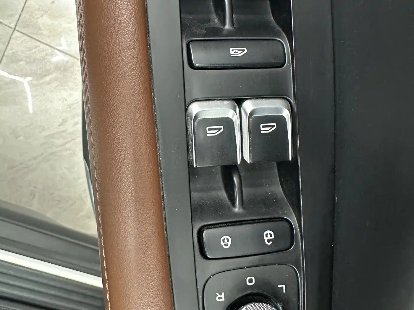 GEELY AUTOMOBILE VISION X6