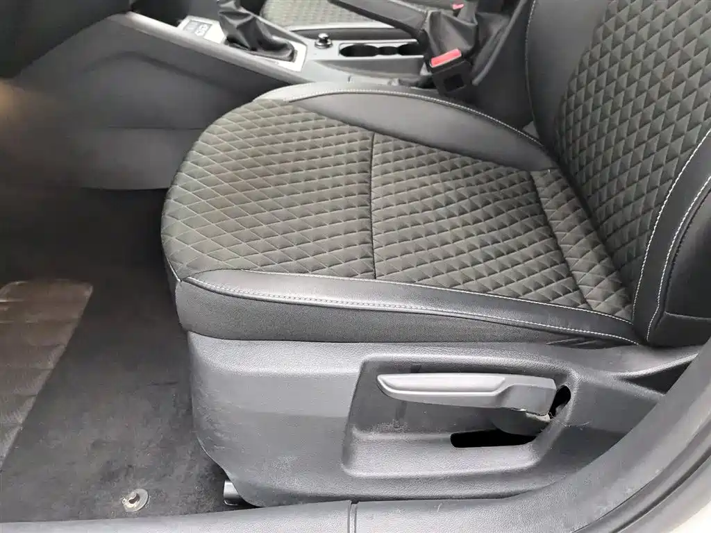 Škoda Octavia 2019 1.5L Automatic Smart Luxury China VI фото 20