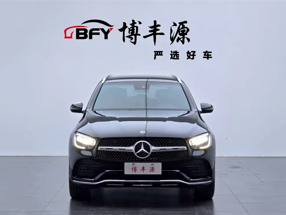 MERCEDES-BENZ GLC