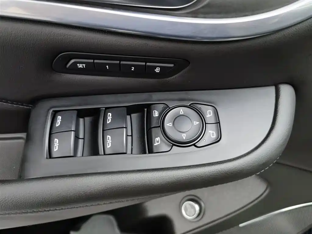 Buick Enclave 2020 28T 4WD Flagship Model фото 9