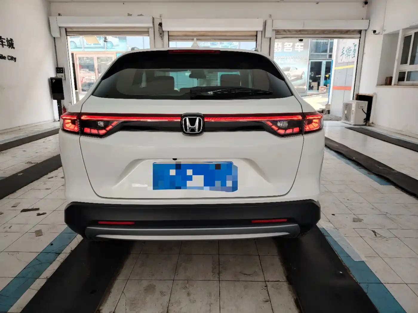 Honda Vezel 2024 2023 1.5L CVT Pioneer Edition