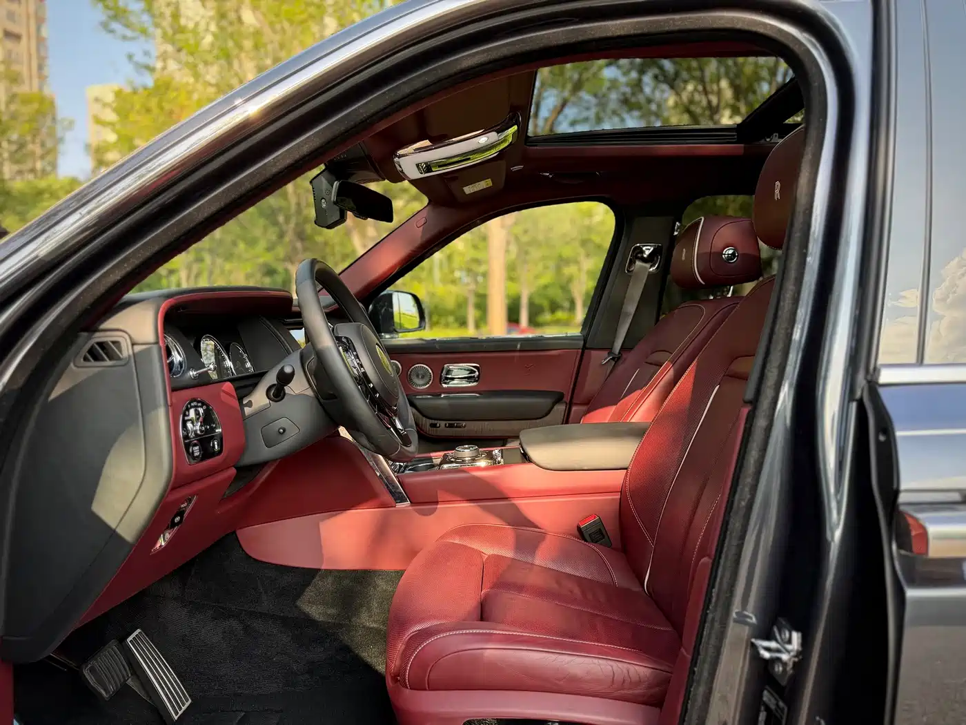 Rolls-Royce Cullinan 2019 2018 5-Seater Version