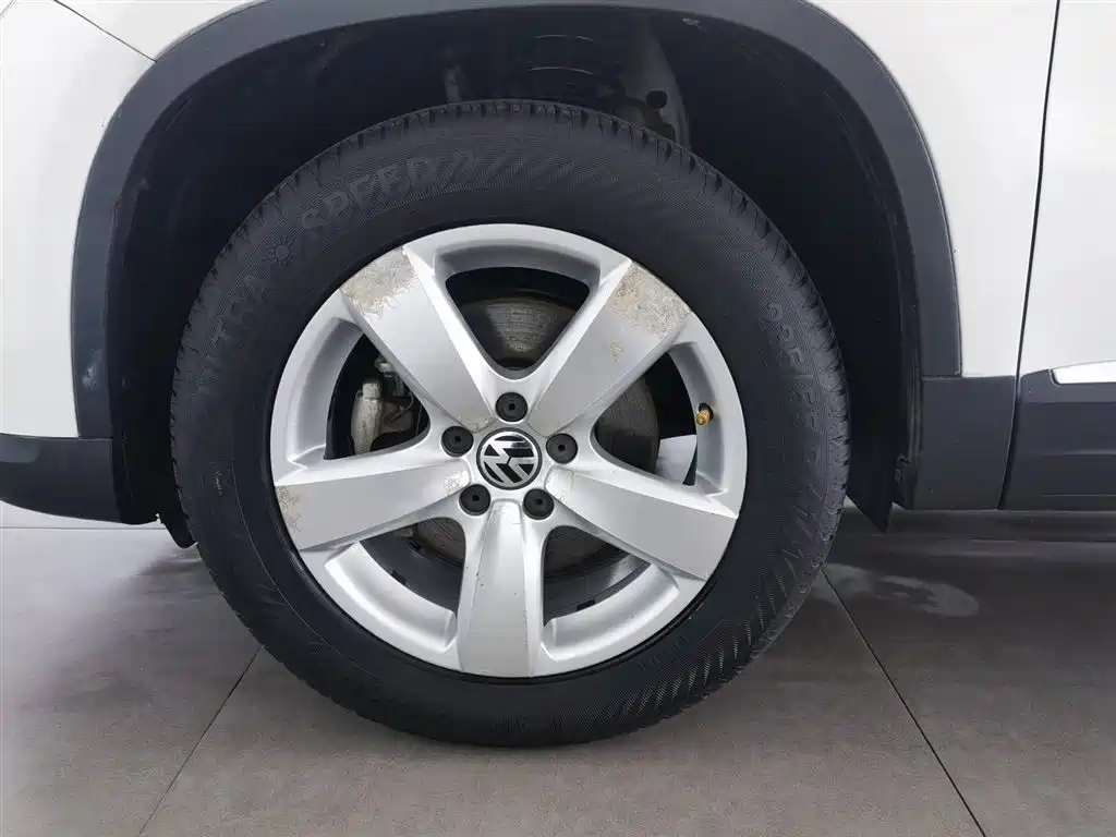 Volkswagen Tiguan 2012 1.8TSI Automatic 4WD Elite Edition фото 17