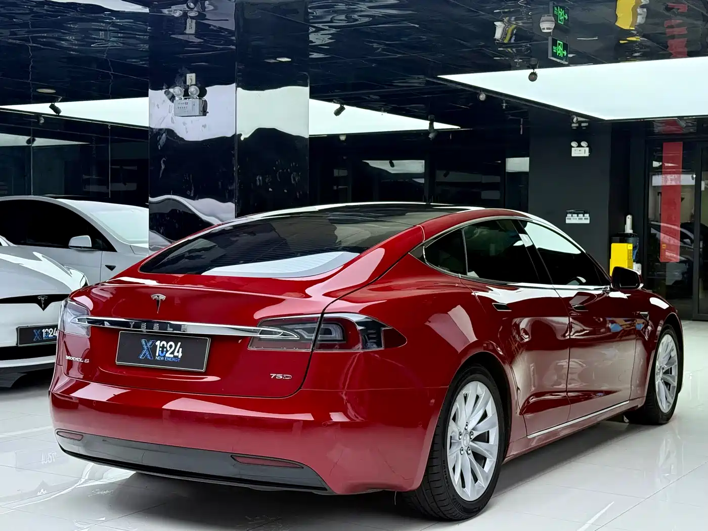 Tesla Model S 2018 2017 Model S 75D Standard Range