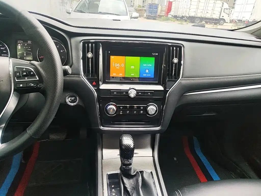 Roewe i6 2018 2018 20T Automatic Flagship Edition