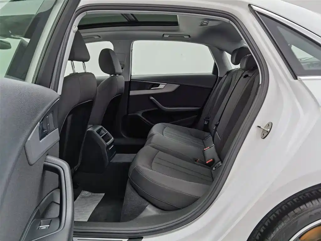 Audi A4L 2019 40 TFSI Progressive (China VI) фото 15