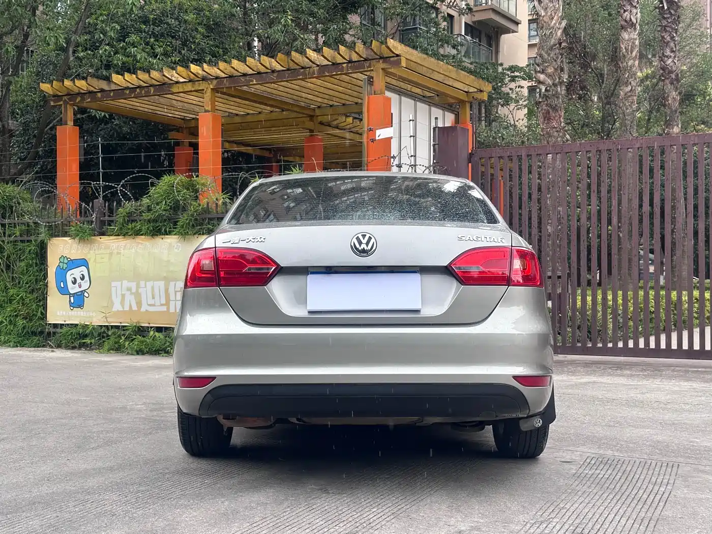 Volkswagen Sagitar 2012 Model 1.6L Automatic Fashion фото 12