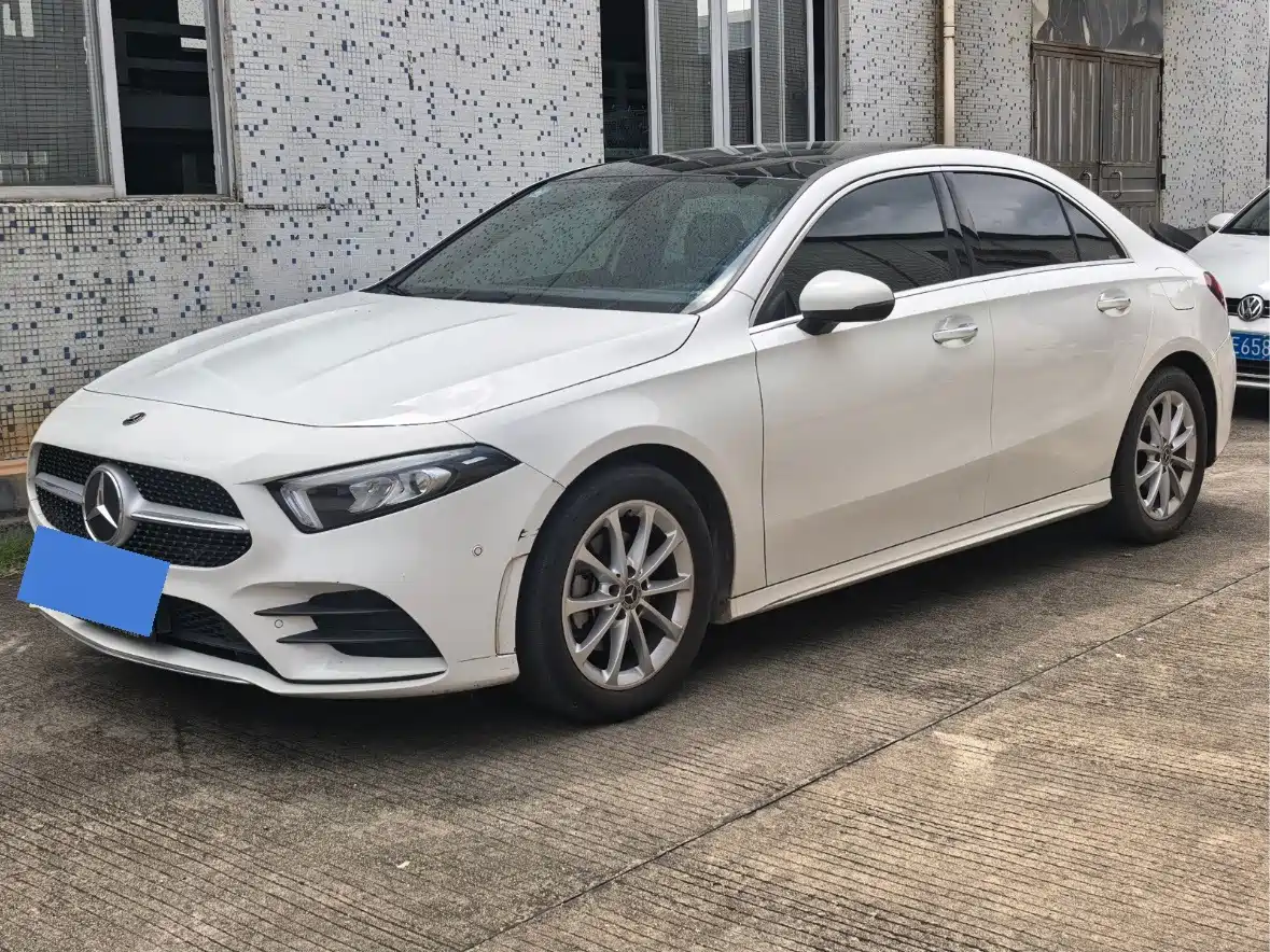 Фото 1 - Mercedes-Benz A-Class