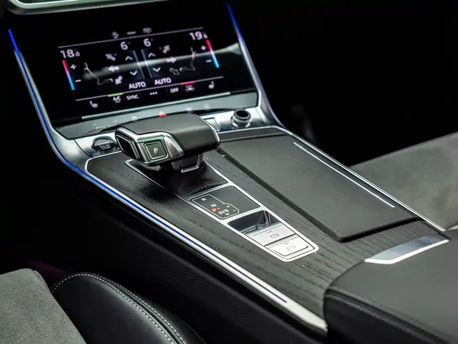 Audi A6L 2024 45 TFSI quattro Premium Dynamic фото 14