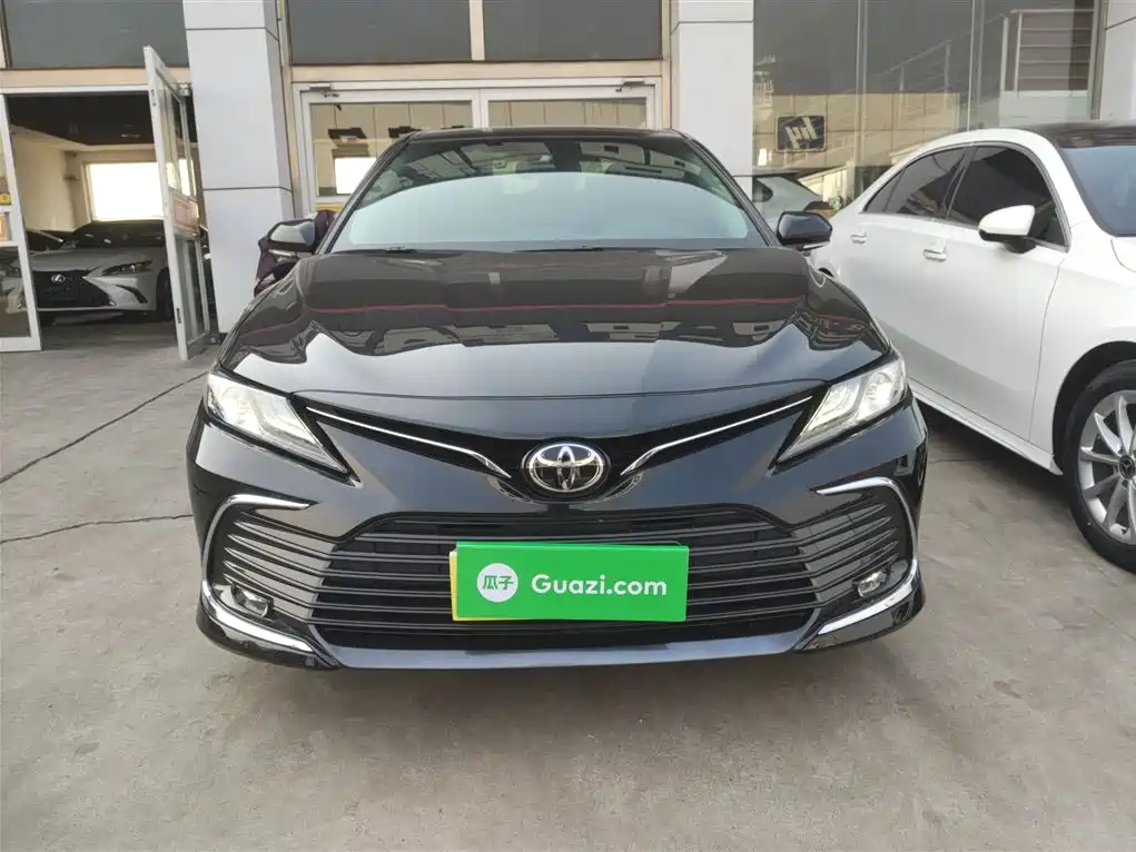 Toyota Camry 2021 2.5G Luxury Edition фото 3