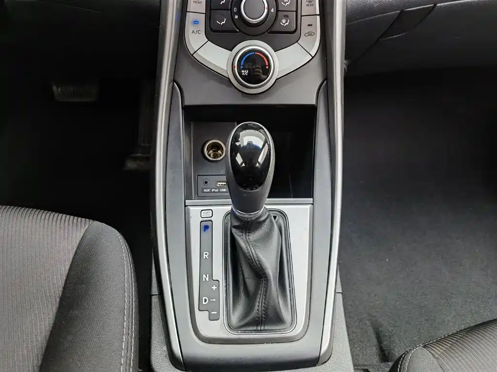 Hyundai Langdong 2016 1.6L Automatic Smart Edition фото 13
