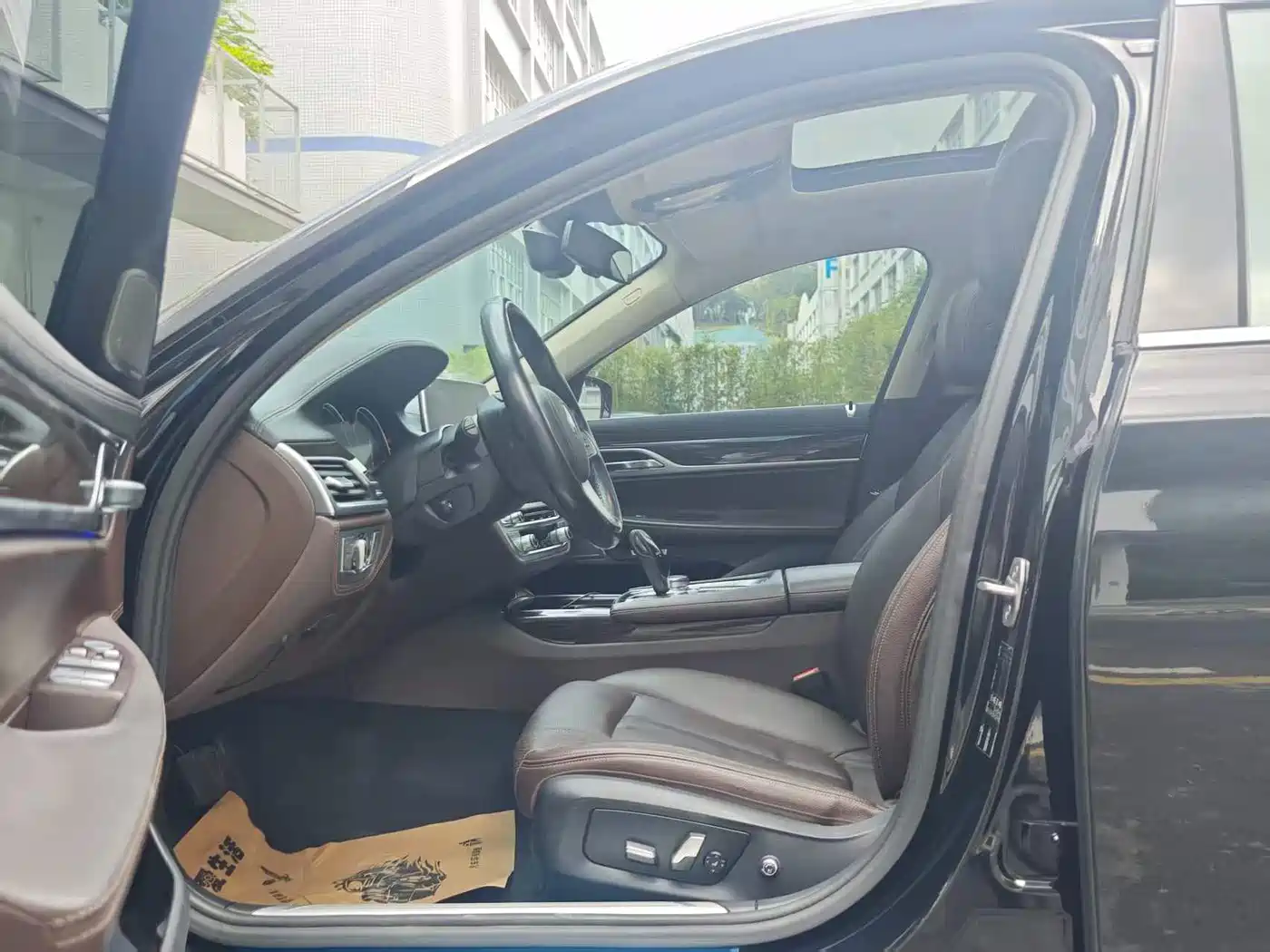 BMW 7 Series 2016 730Li Leading фото 4