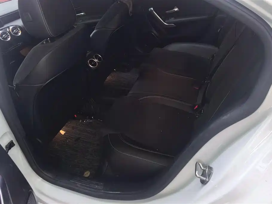 Mercedes-Benz A-Class 2020 Facelift A 200 L Sport Sedan Fashion фото 11