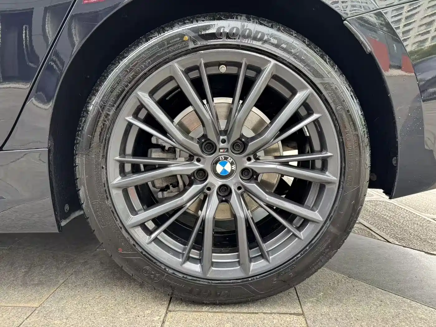 BMW 3 Series 2020 325Li M Sport Black Night Package фото 22
