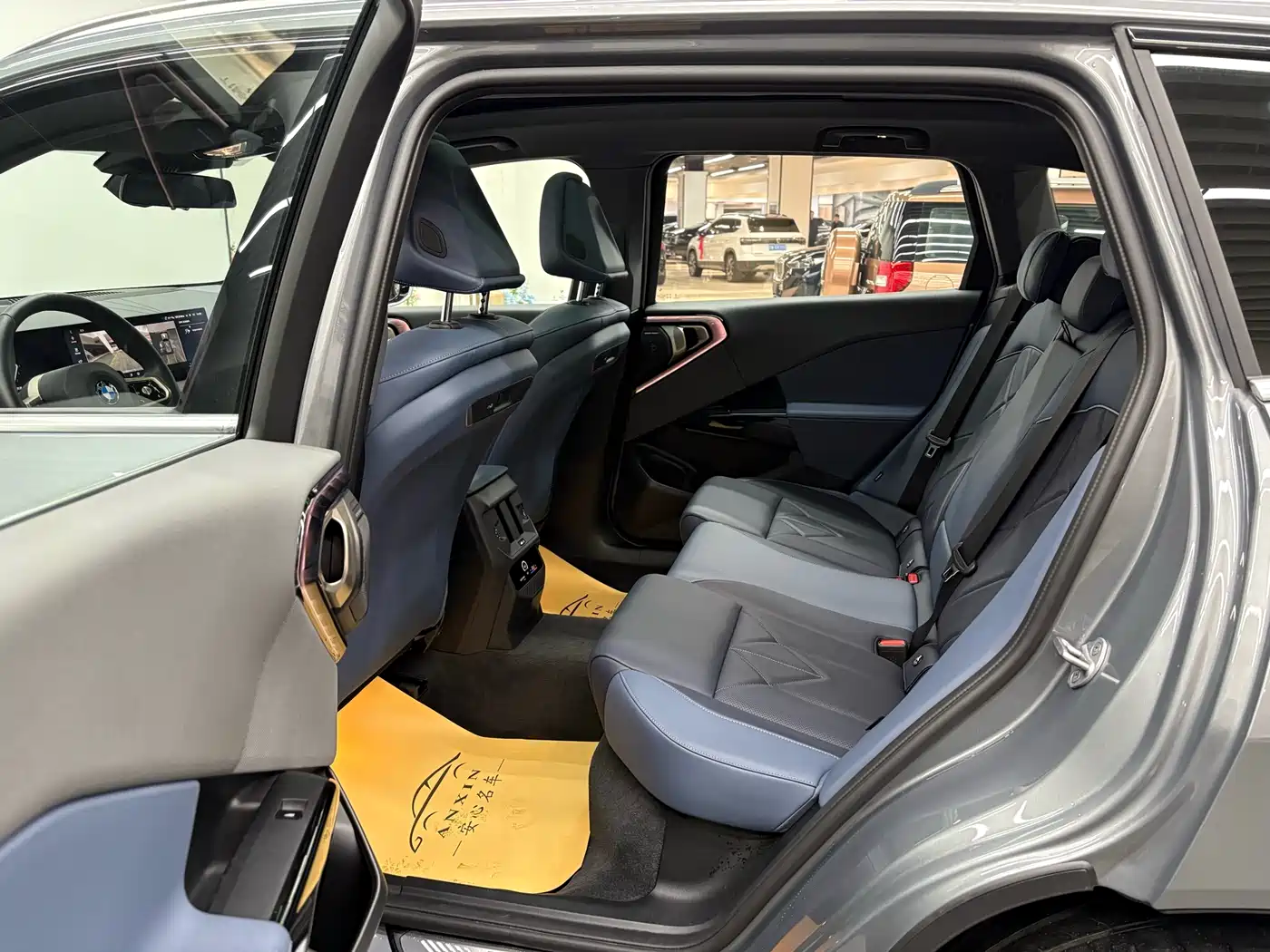 BMW X3 2025 xDrive30L Premium Model M Sport Black Package фото 21