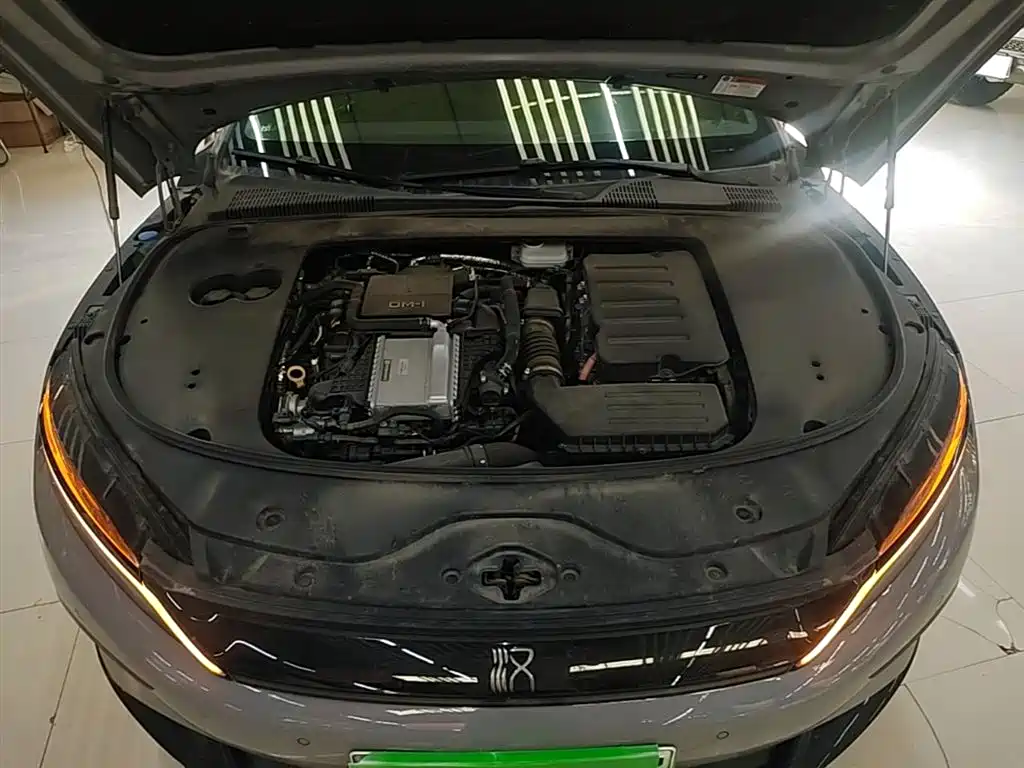 BYD Han 2025 DM-i 125KM Elite фото 20