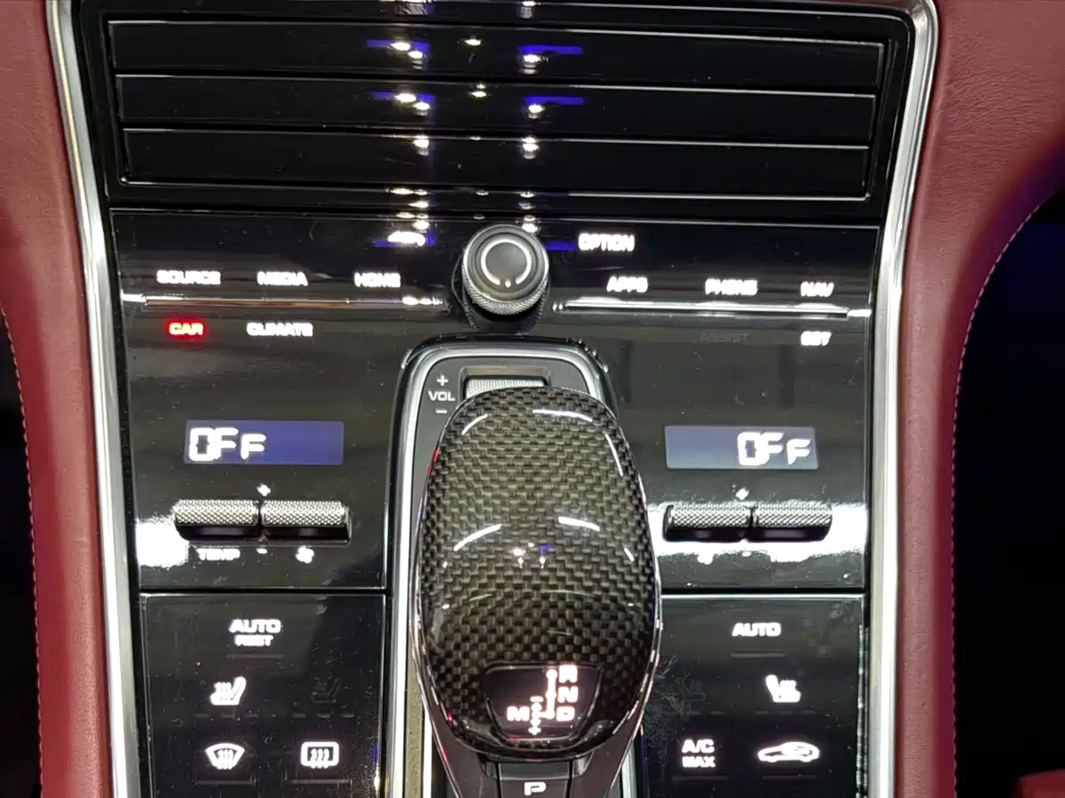 Porsche Panamera 2017 Panamera 4 Sport Turismo 3.0T фото 9