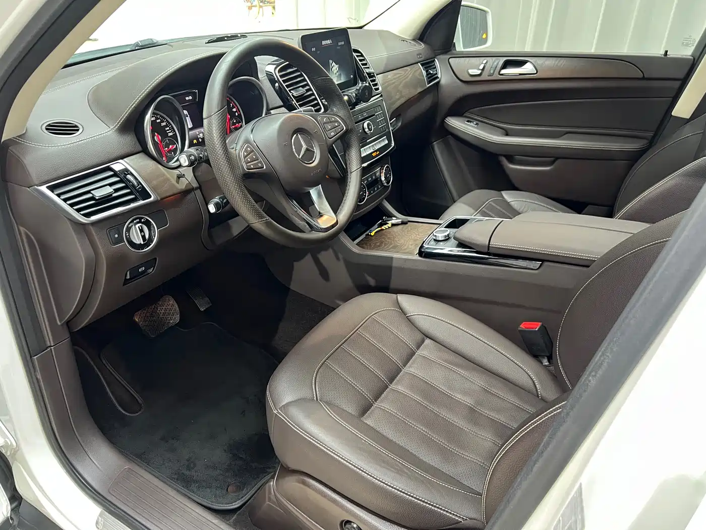 Mercedes-Benz GLE 2017 GLE 320 4MATIC Dynamic фото 7