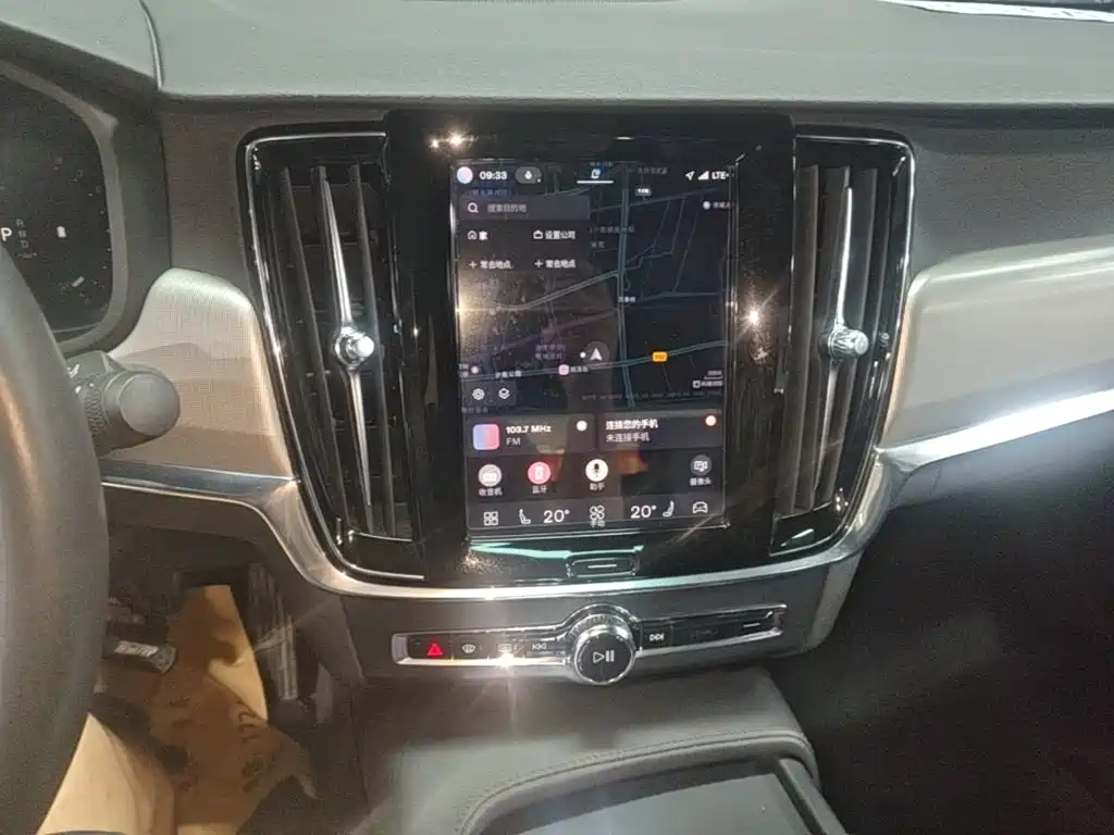 Фото 13 - Volvo S90