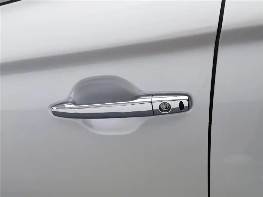 Mitsubishi Outlander 2021 2.4L 4WD Yaodong Edition 5-seater фото 18