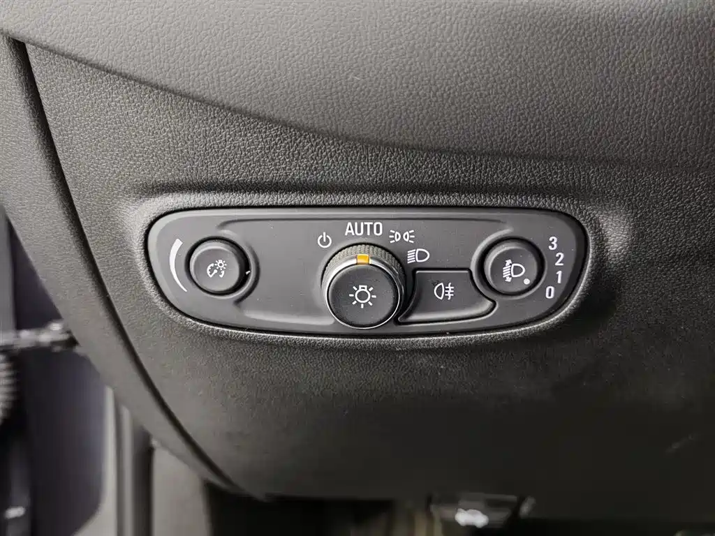 Chevrolet Equinox 2021 535T Chijie Edition фото 21