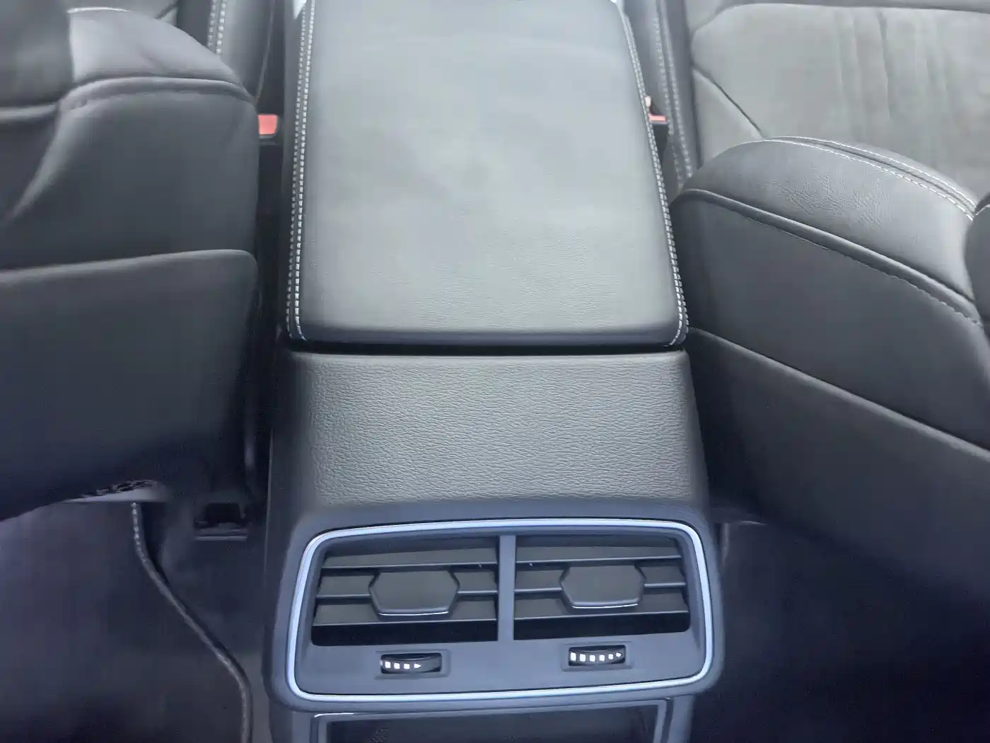 Audi A6L 2020 40 TFSI Luxury Dynamic фото 16