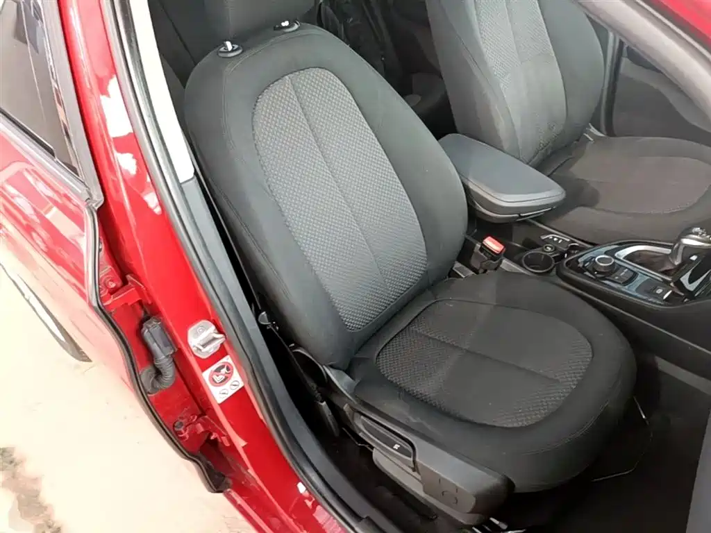BMW 2 Series Touring 2016 218i Fashion Model фото 25