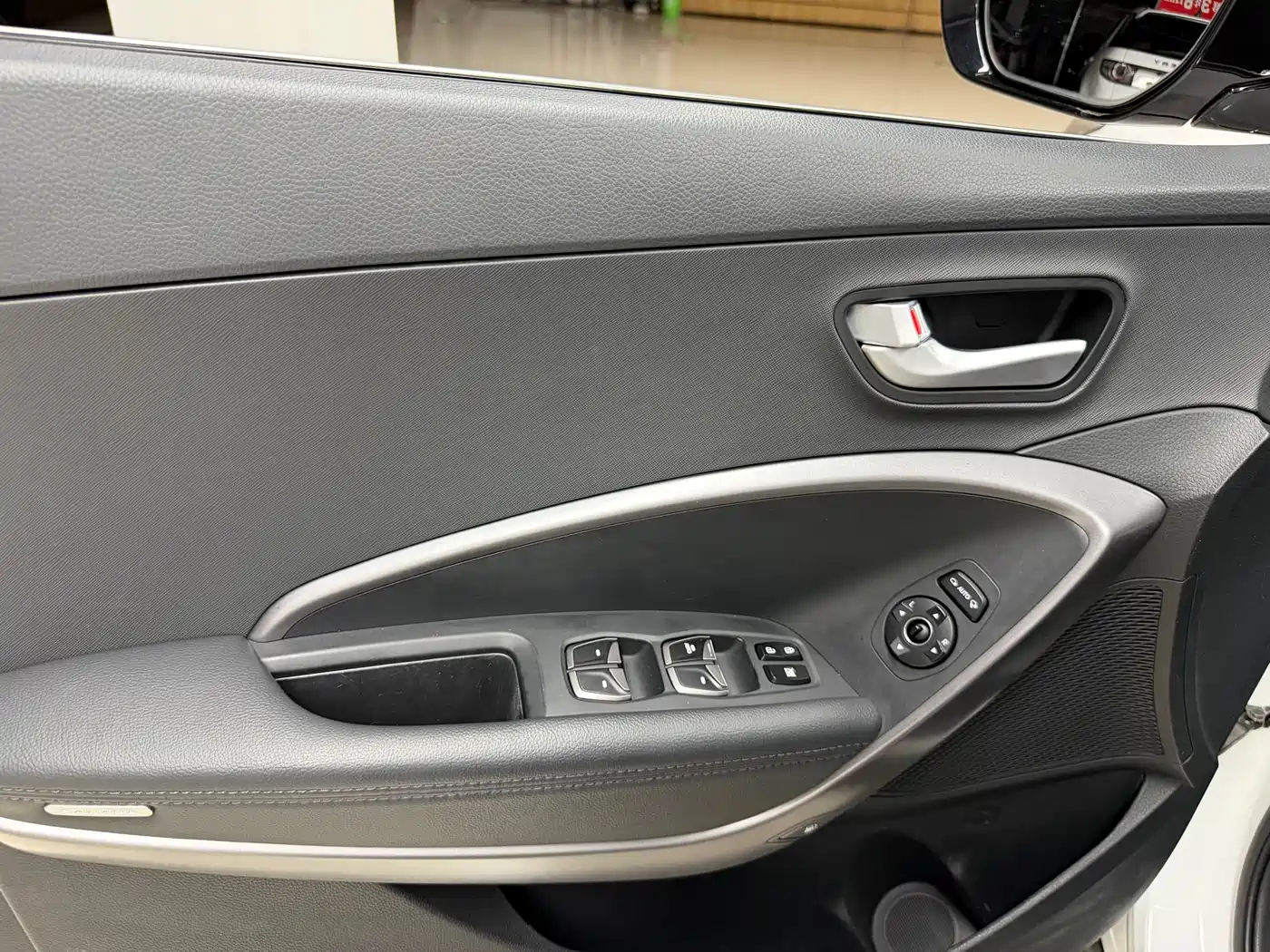 Hyundai Santa Fe 2013 Facelift 2.4L Automatic 4WD Smart фото 12