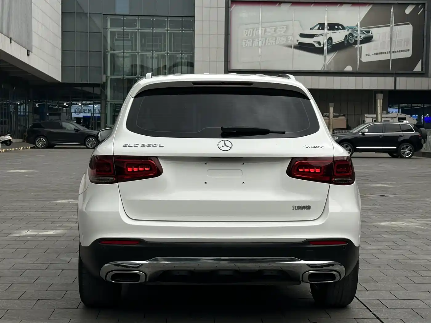 Mercedes-Benz GLC 2021 GLC 260 L 4MATIC Sporty фото 4