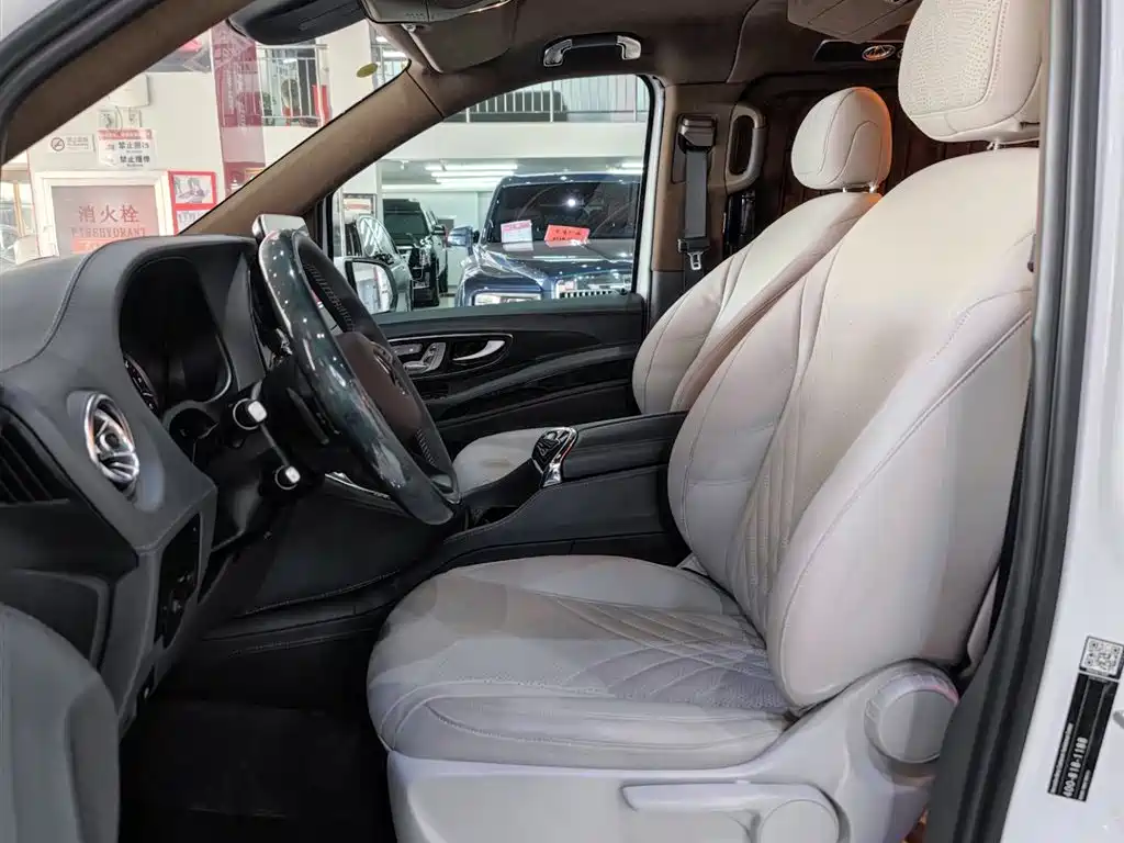 Mercedes-Benz Vito 2021 2.0T Business Edition 7-seater фото 6
