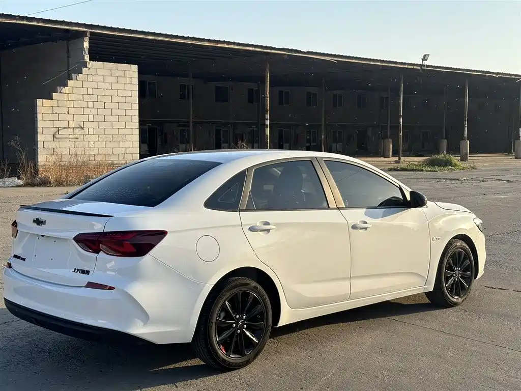Chevrolet Monza 2019 Redline 320T DCT Joy Edition China VI фото 6