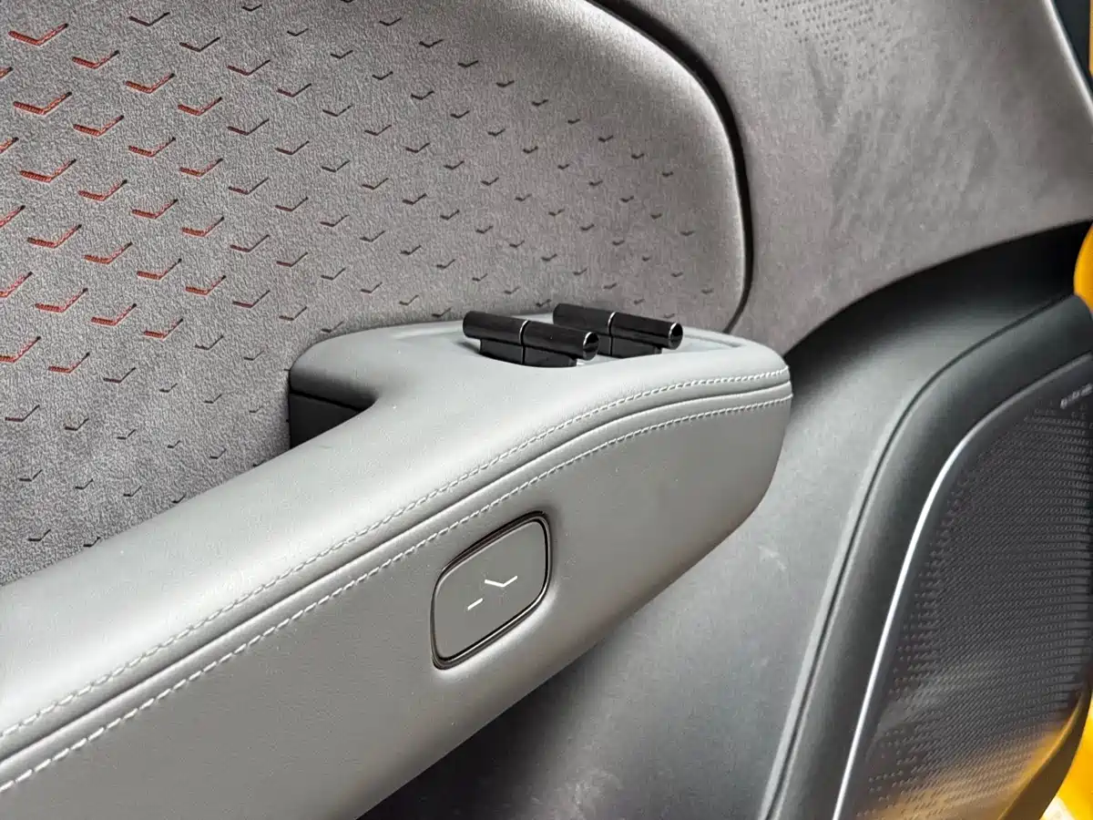 ZEEKR EXTREME KRYPTON 007