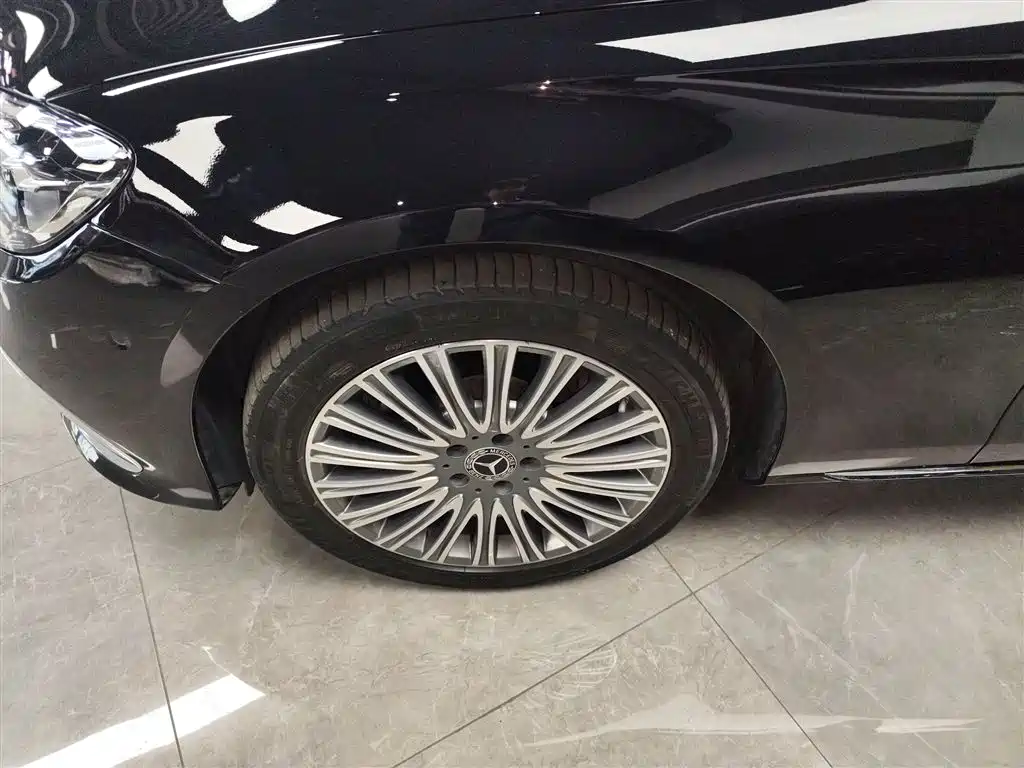 Mercedes-Benz E-Class 2022 Second Facelift E 300 L Luxury фото 25