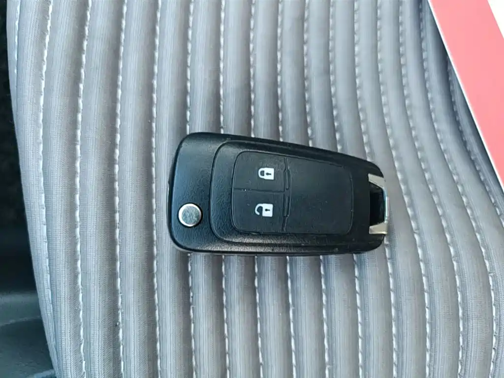 Chevrolet Sail 2015 Sail 3 1.5L Manual Ideal Sunroof Edition фото 9