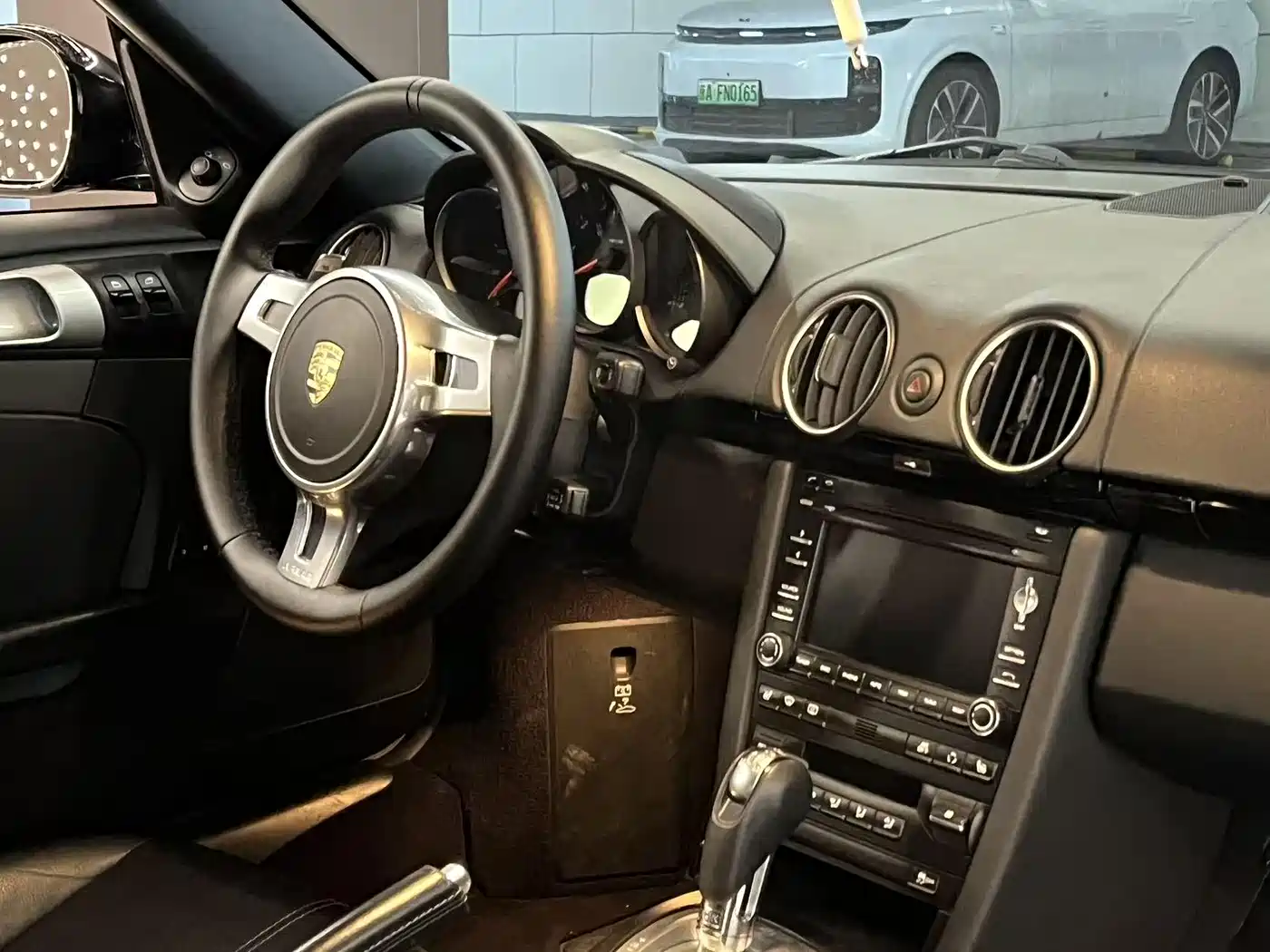 Porsche Cayman 2012 Cayman Black Edition 2.9L фото 11