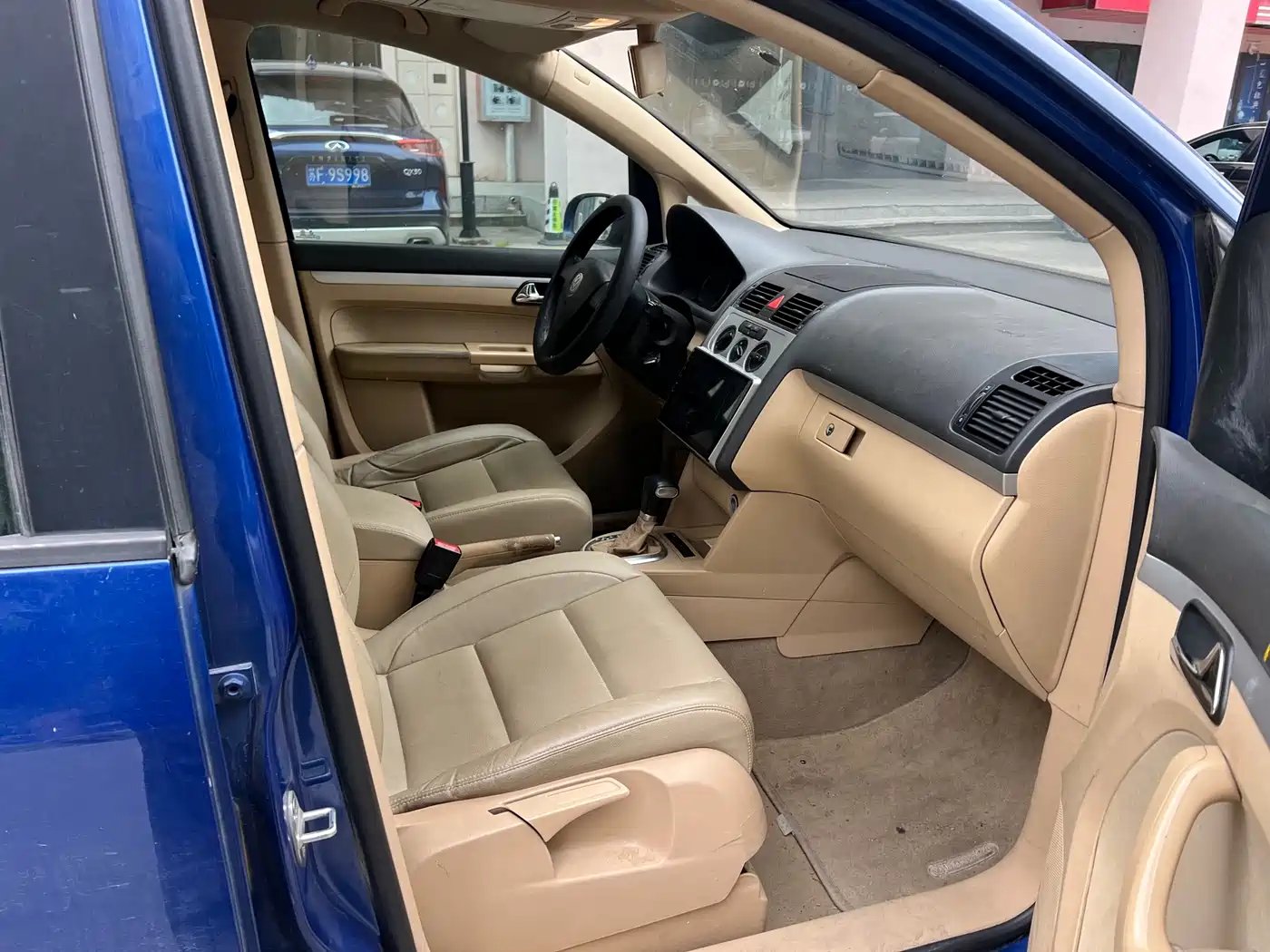 Volkswagen Touran 2008 Model 2.0L Smart Edition Automatic 5-Seater фото 5