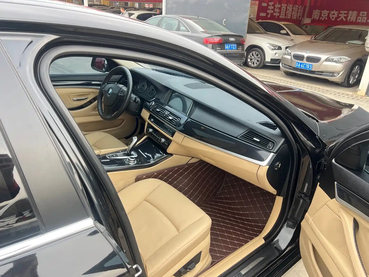 BMW 5 Series 2013 520Li Elegance фото 17