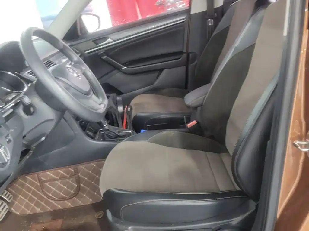 Volkswagen C-TREK 2018 2017 1.6L Automatic Comfort