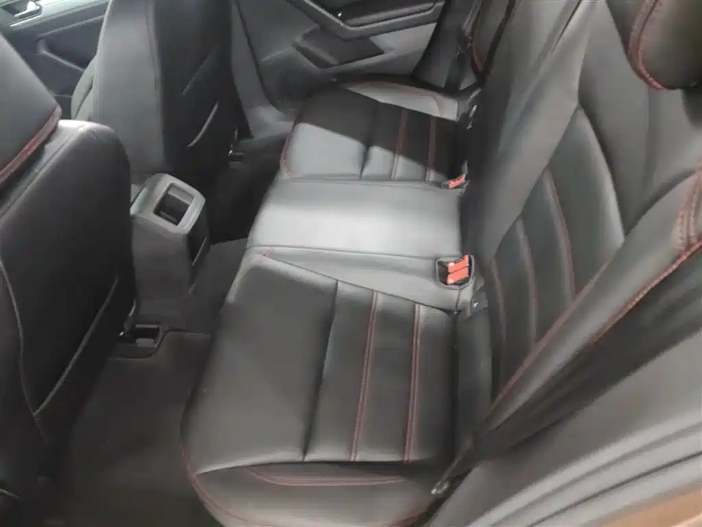 Volkswagen Lamando 2017 230TSI DSG Trend Edition фото 10