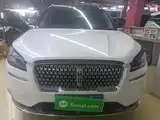 Фото 3 - Lincoln Corsair