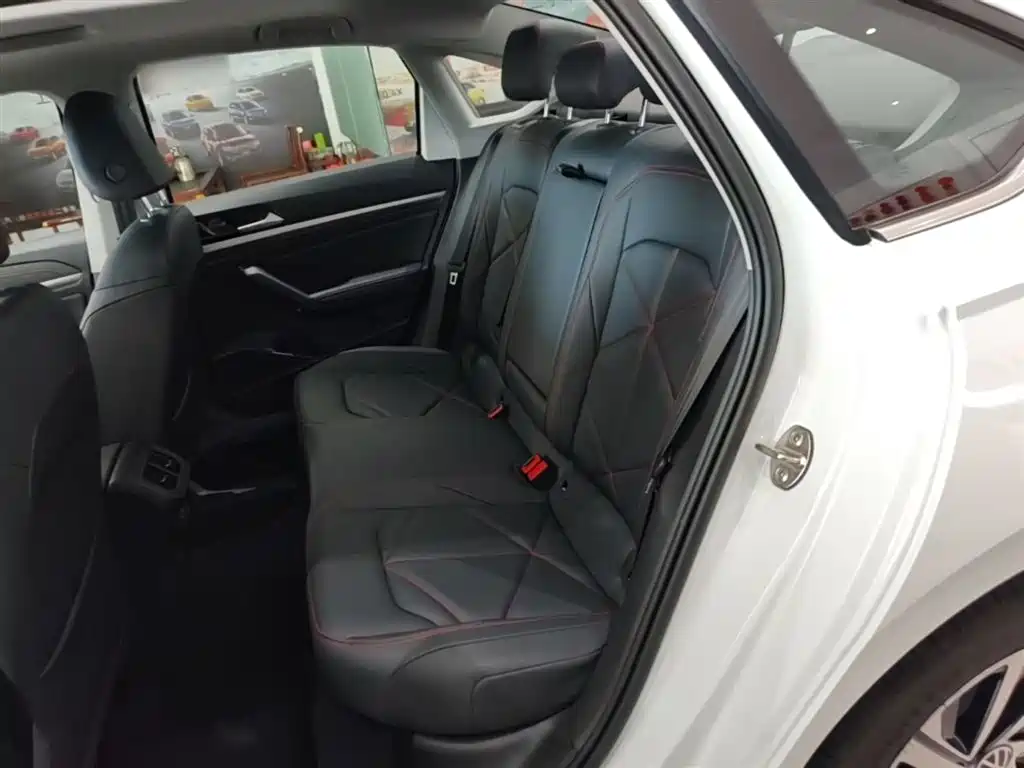 Volkswagen Lavida 2024 Model 300TSI DSG Starlight Leading Edition фото 17