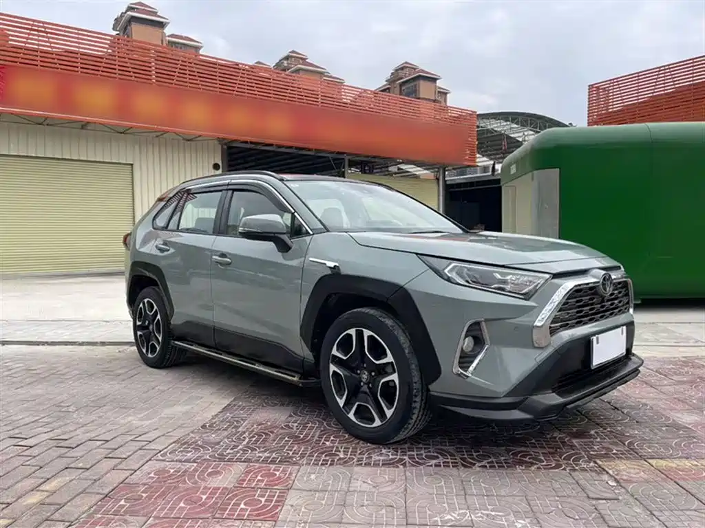 Toyota RAV4 Rongfang 2020 2.0L CVT 4WD Premium Edition фото 23